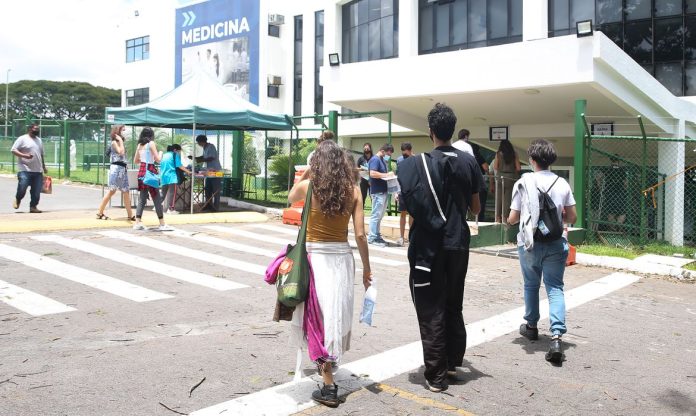enem_vac_abr_2811214307