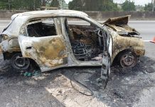 Veículo pega fogo na Dutra, em Barra Mansa; casal sai ileso