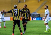 Voltaço empata com a Chapecoense no Raulino de Oliveira