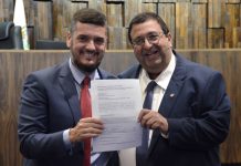 Munir Neto entrega abaixo-assinado em defesa das Leis do Aço a líderes da Alerj