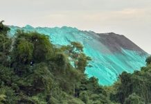 Tonalidade verde em pilha de escória da CSN intriga motoristas na BR-393