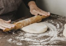 Oportunidades: Empresa abre vagas para pizzaiolo e auxiliar de cozinha em Volta Redonda