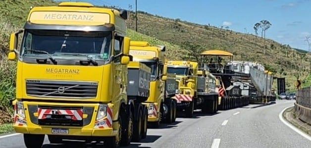 Conjunto transportador com transformador