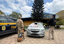 PRF prende homem com tornozeleira eletrônica transportando drogas na Dutra, em Piraí