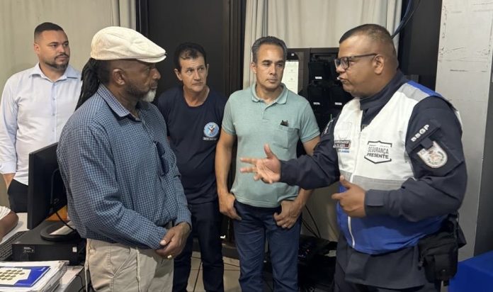 f6bff2cd-3b44-40fd-8d27-306d685fcc0c