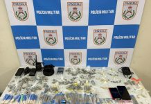 Dupla é detida com drogas no Retiro