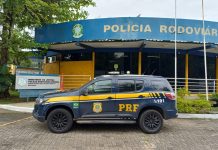 PRF presta auxílio a motorista de ônibus interestadual que passou mal em Floriano