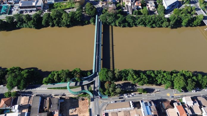 4a6d123d-ff07-4979-b5af-68323009877d