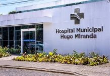 Homem morre após ser atingido por lancha em praia de Trindade