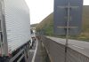 Ônibus em pane gera 10 km de congestionamento na Dutra, em Piraí