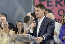 Tarcísio é reeleito governador de São Paulo